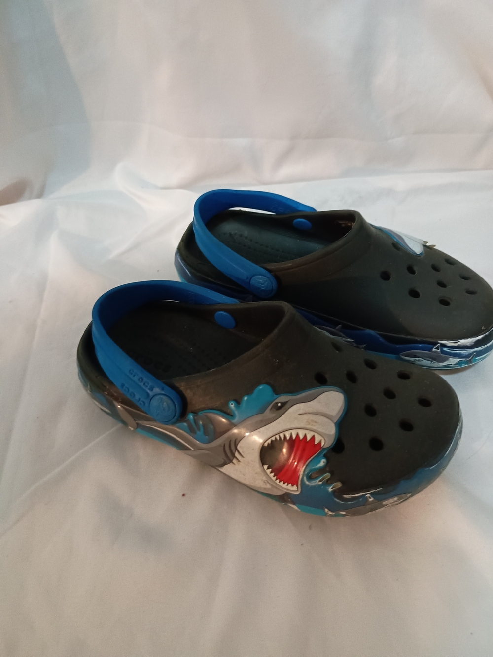 Crocs Kids Shark Graphic Clog Sandals - Blue/Black Size 10